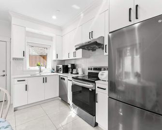Modern Private 3br House - فانكوفر - مطبخ