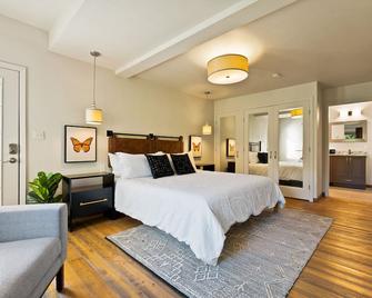 Lux Fly-Fishing Haven near Glacier Park - Hot Tub - West Glacier - Bedroom