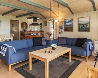 Three-Bedroom Holiday home in Øster Assels 1 - Oster Assels - Sala de estar