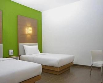 Amaris Hotel Cirebon - Cirebon - Bedroom