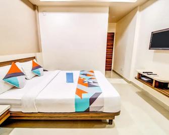 Hotel Dreamland - Lonavala - Bedroom