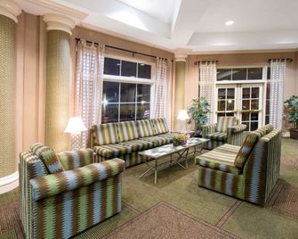 La Quinta Inn & Suites by Wyndham Denver Southwest Lakewood - Lakewood - Sala d'estar