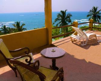 Eva Lanka Hotel - Beach & Wellness - Tangalla - Balcón