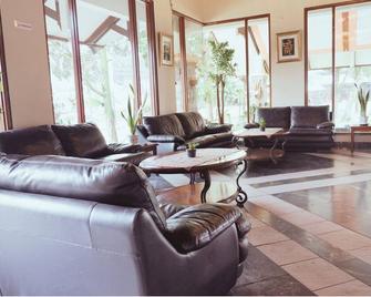 Sangga Buana Resort & Convention Hotel - Puncak - Lobby