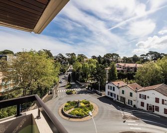Bright apartment Biarritz center - Biarritz - Balcony