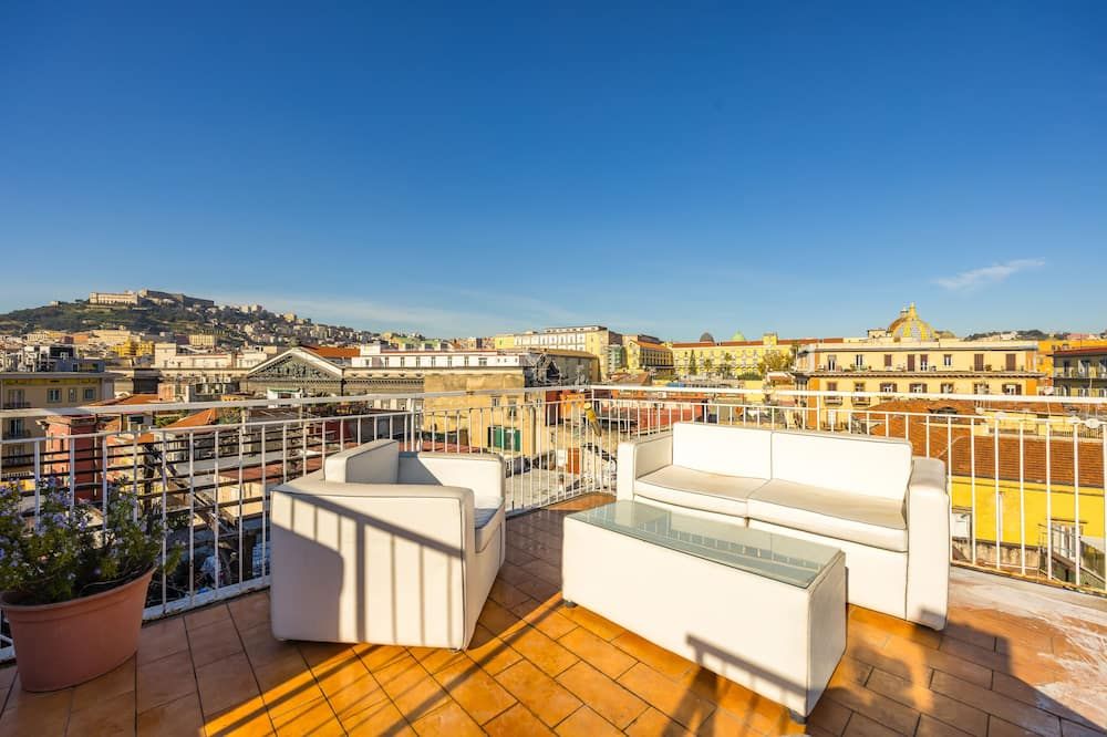 لا كاسا دي برونو نابولي - نابليس - شرفة