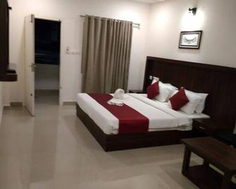 Highrange Plaza - Thekkady - Habitación