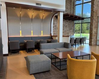 Hyatt Place Fort Myers at the Forum - פורט מאיירס - לובי