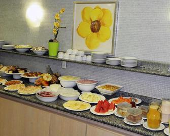 Oft San Conrado Hotel - Goiânia - Buffet