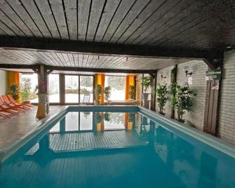 Hotel Mooserkreuz - Sankt Anton am Arlberg - Pool