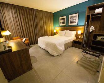 Diff Hotel - Rio Branco - Schlafzimmer