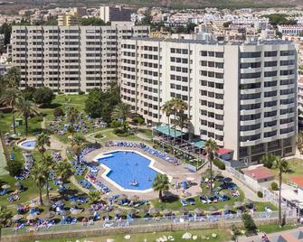 Sol Puerto Marina - טורמולינוס - בניין