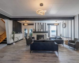 Manoir Lac-Etchemin - Lac Etchemin - Lobby