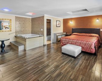 Sky Palm Motel - Orange - Habitación