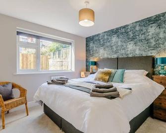 Walpole Back House Sleeps 6-8 - Margate - Schlafzimmer