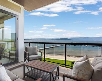 Pristine Condo w/Pool & Beach-Seasons at Sandpoint - Sandpoint - Balcony