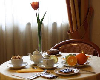 Hotel Europa - Arzano - Dining room