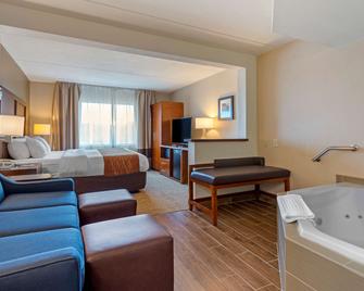 Comfort Inn and Suites Wilkes Barre - Arena - Wilkes-Barre - Bedroom