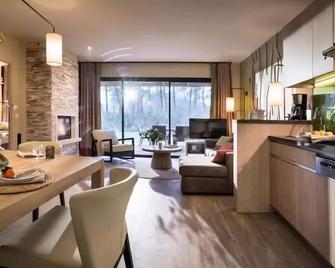 Center Parcs - Domaine Le Bois Aux Daims - 2 Room Cottage 2 People Vip - Les Trois-Moutiers - Sala de estar
