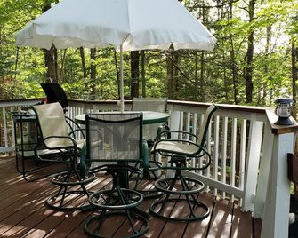 Cozy Cottage in Minden Haliburton - Minden - Balcony