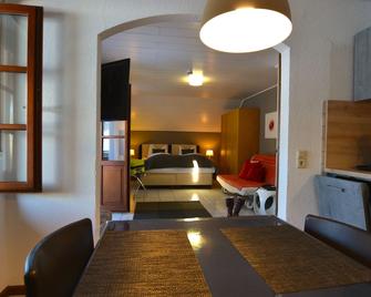 Gasthof Hotel Hirschen - Neuenweg - Bedroom