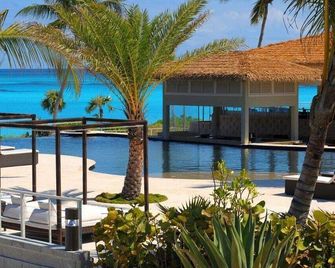 Sky Beach Club Villa Waterfall 1 Villa - Governor’s Harbour - Zwembad