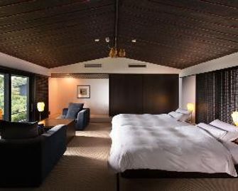 Hotel Ridge - Naruto - Habitación