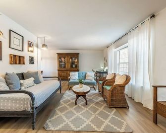 The Gathering House- Amazing Rocky Mt. Views & Trails! Garden Of The Gods- Usafa - Colorado Springs - Salon