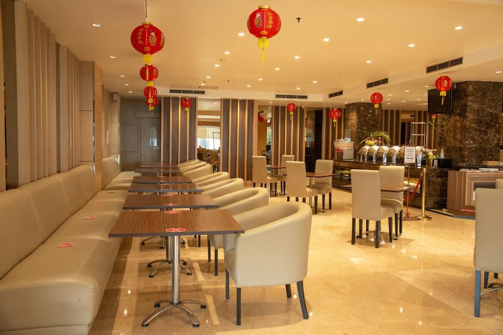 أورتشاردز هوتل إندستري