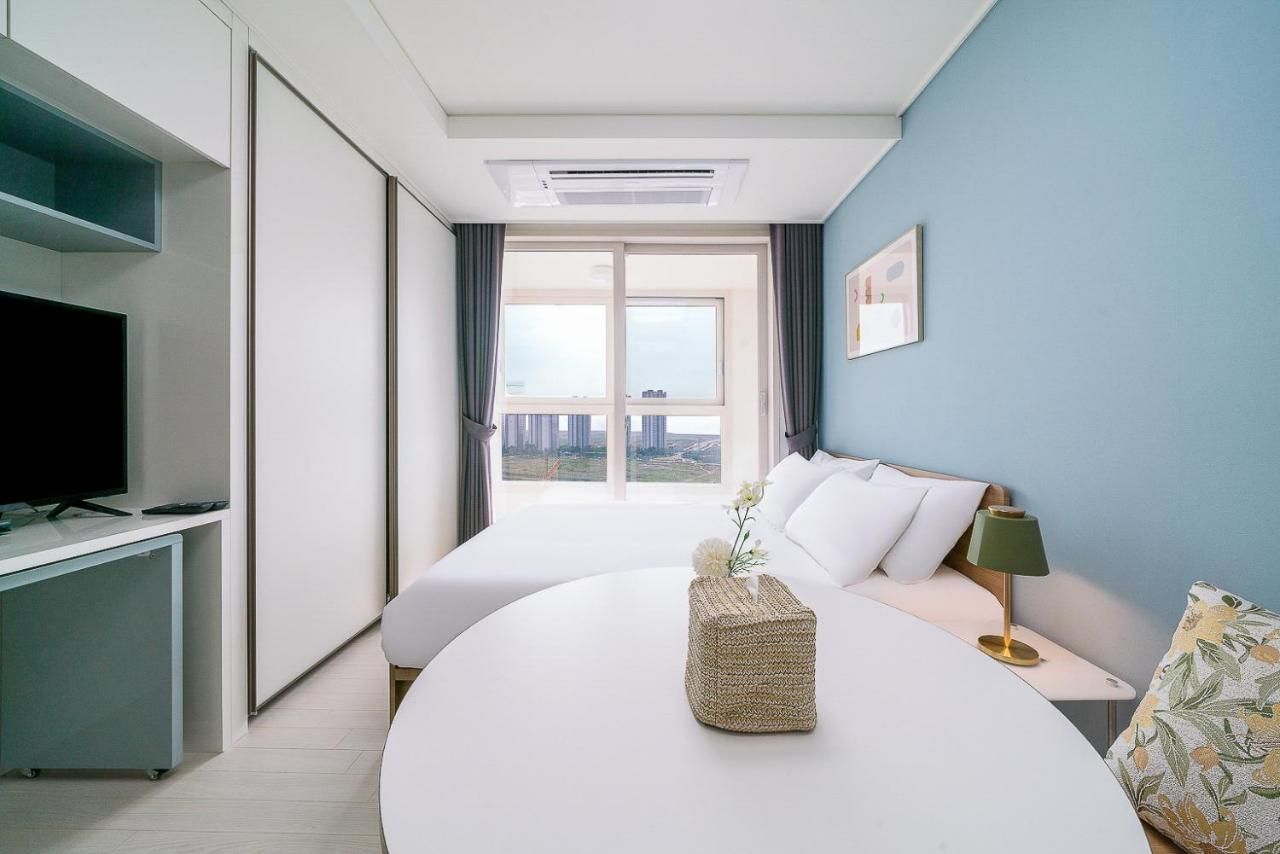 Urbanstay Songdo Moonlight Park