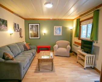 Outside Inn - Nevada City - Huiskamer