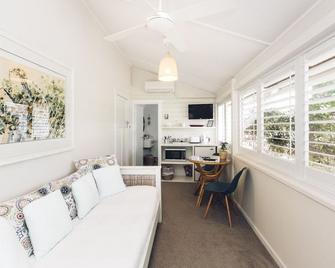 Barbara's Guesthouse - Byron Bay - Salon