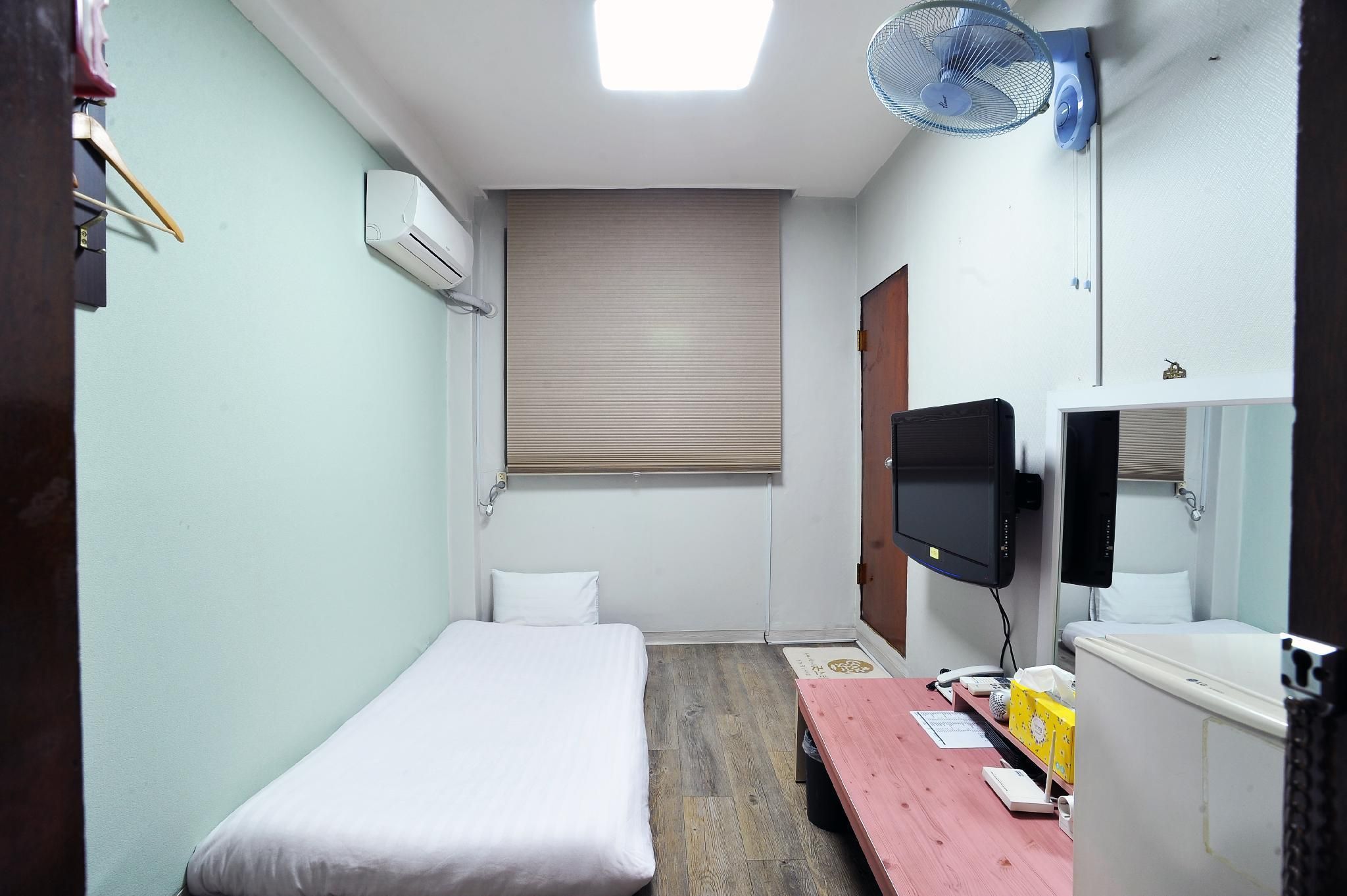 Goodstay Saewha Hostel