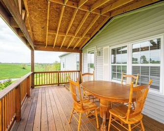 ستيلووتر هولو - فور 8! - ويليامستاون (كنتاكي) - شرفة