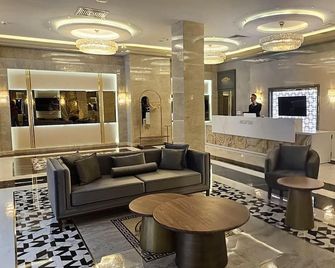 Roccia Downtown Otel - Ван - Лоббі