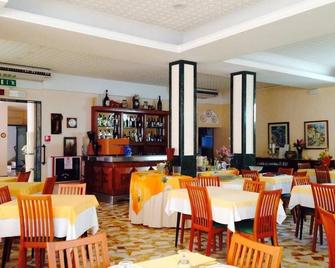 Hotel Lazzarini - Bellaria-Igea Marina - Bar