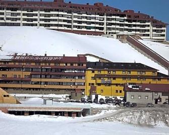 Hotel Kristall - San Massimo - Building