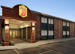 Super 8 by Wyndham Des Moines - Des Moines - Edificio