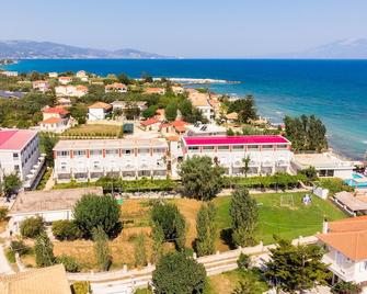 Belussi Beach Hotel & Suites - Zakynthos - Strand