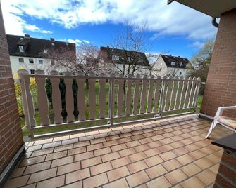 Hotel Am Stern Uelzen - Kostenlos Parken - - Uelzen - Balkon
