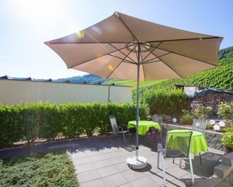 5 vacation apartment! Vacation directly with the winemaker! Piesport on the Moselle - Piesport - Patio