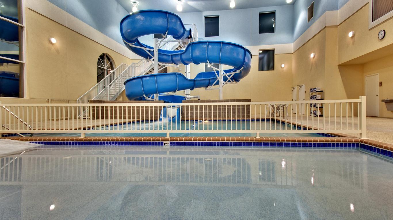 Garner Hotel Brookings by IHG