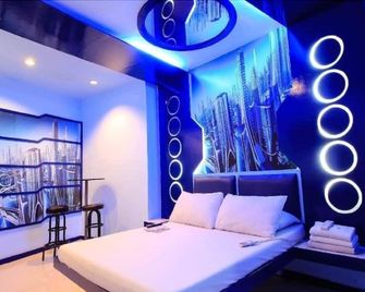 Astrotel Avenida - Manila - Bedroom