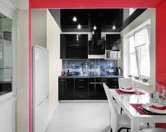 PaulMarie Apartments on Lazo - Vitebsk - Kitchen