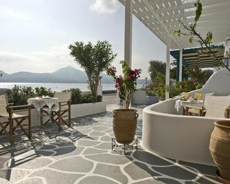 Villa Zampeta - Adamantas - Balcón
