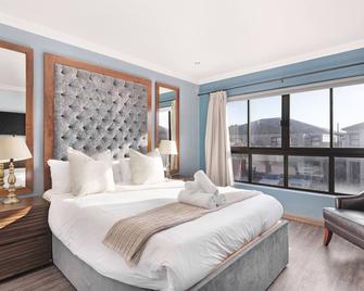 Island View 28 - Bloubergstrand - Bedroom