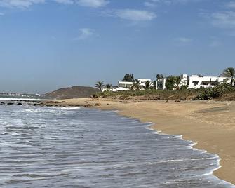 Bine Bassile - Guérèw - Playa