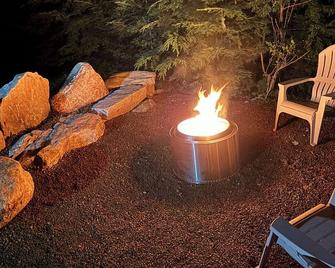 Spacious Mountainside Home In Jackson Incredible Views, Hot Tub, Pet Friendly - Jackson - Terasa