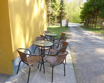 Viva Pirita Hostel - Tallinn - Patio