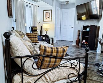 Napa Furnished Suites - Square One - Mississauga - Sala de estar